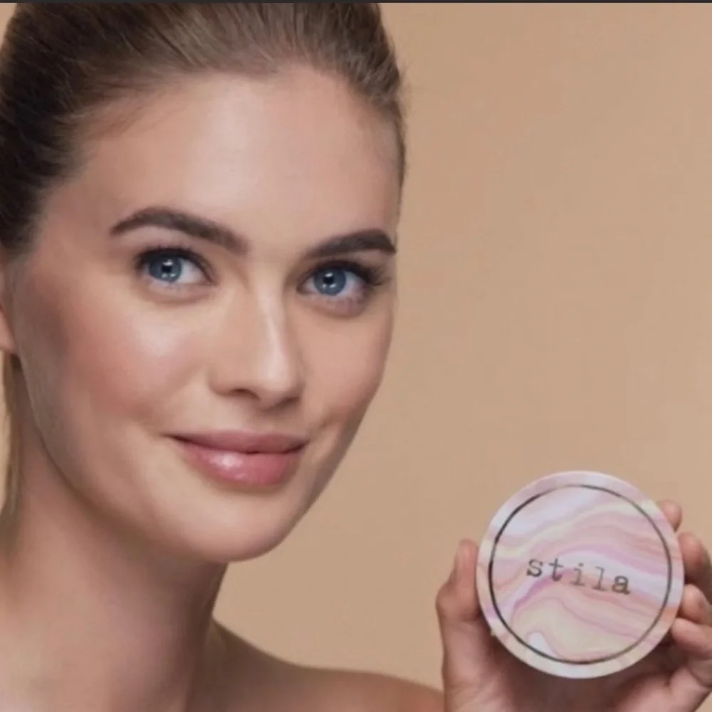 Stila One Step Correct Brightening Finishing Powder
